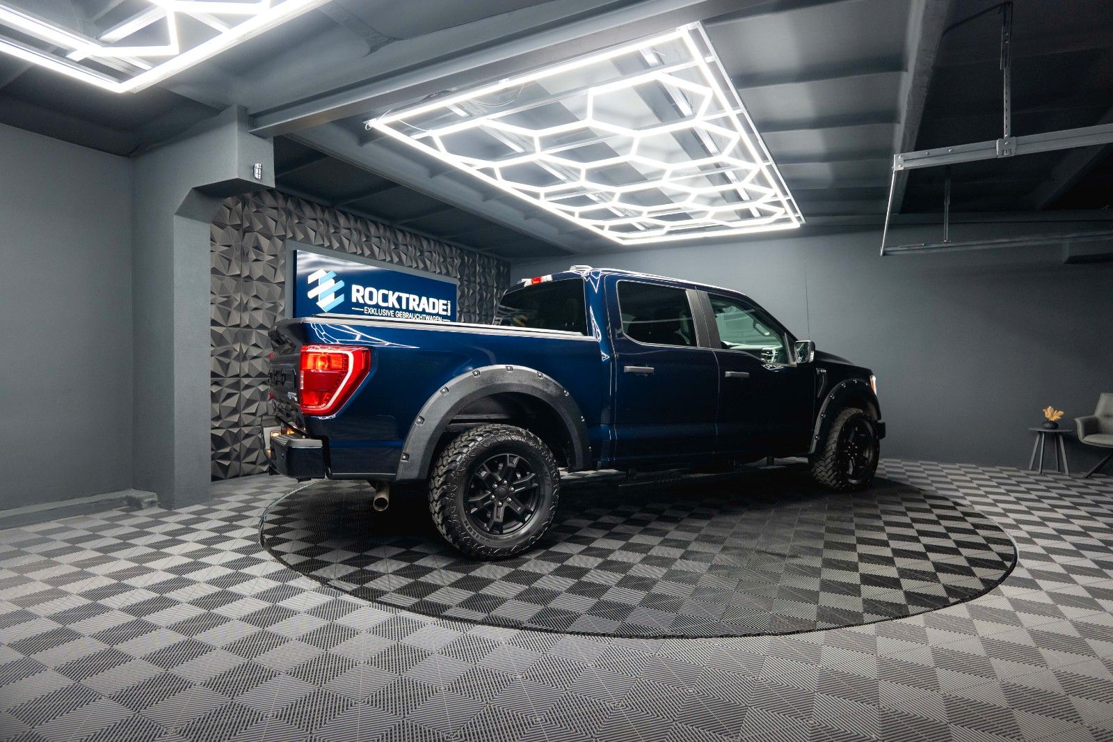 Fahrzeugabbildung Ford F150 5.0L V8 4x4 Offroad SuperCrew RAPTOR 19%