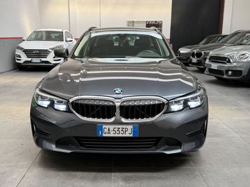 BMW 320 - 4