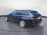 BMW 320d xDrive Touring Advantage Automatic Head UP  - BMW 320 Gebrauchtwagen in Stuttgart