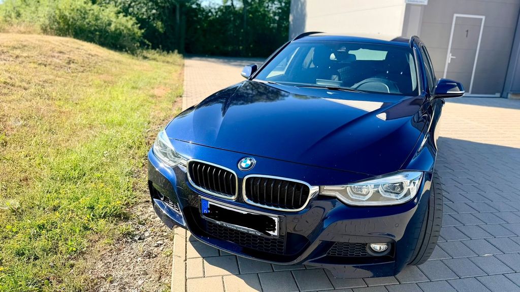 Image of BMW 320