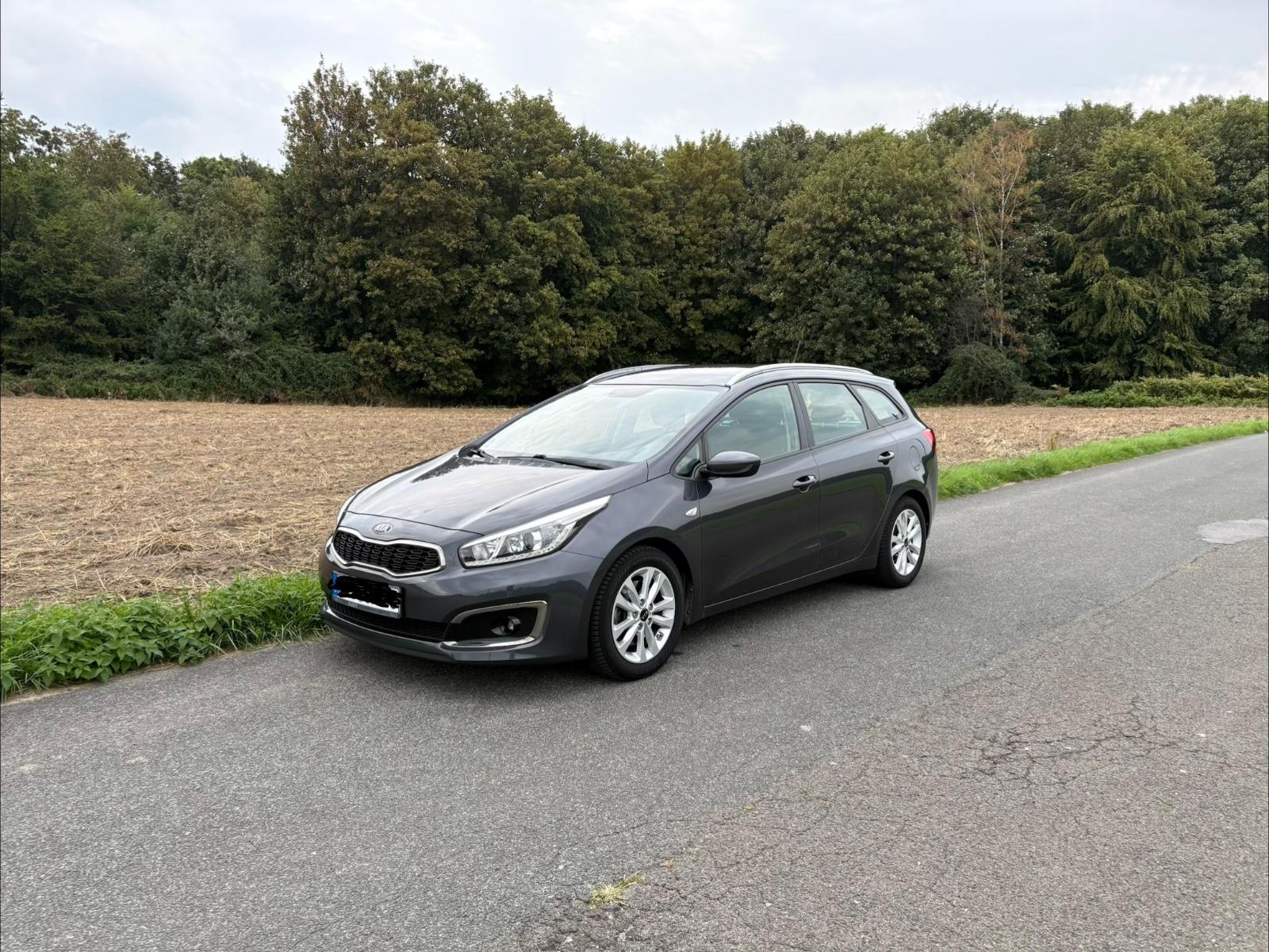 Kia cee'd Sportswagon 1.6 GDI Vision Sportswagon...