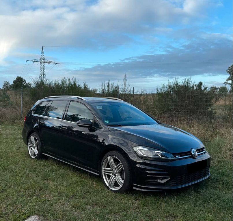 Image of Volkswagen Golf