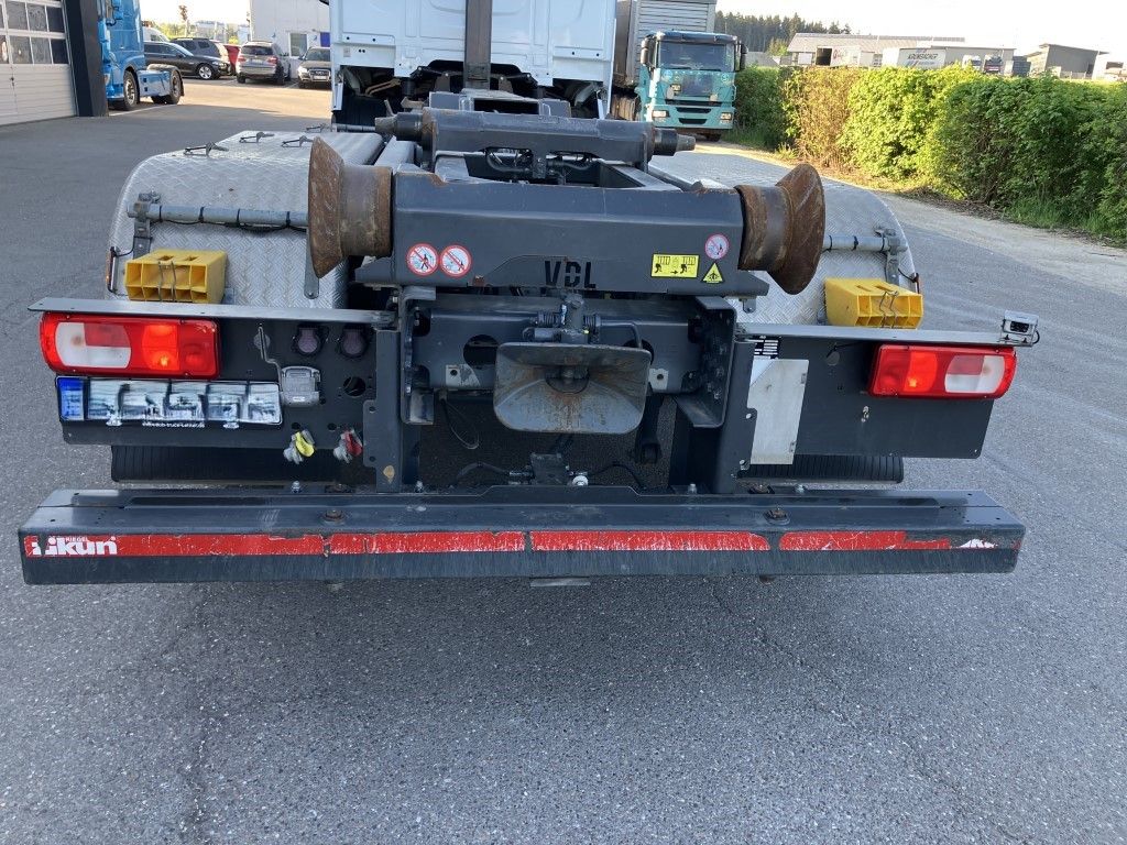 Fahrzeugabbildung DAF FAN XF 480 mit VDL Abrollkipper