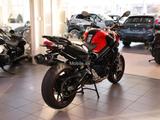 BMW F 800 R - BMW F 800 R