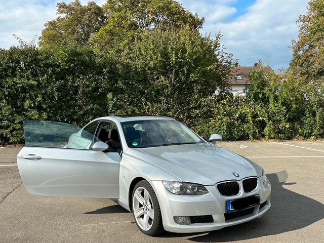 BMW Baureihe 320i Coupé / Motor 119.000 Km