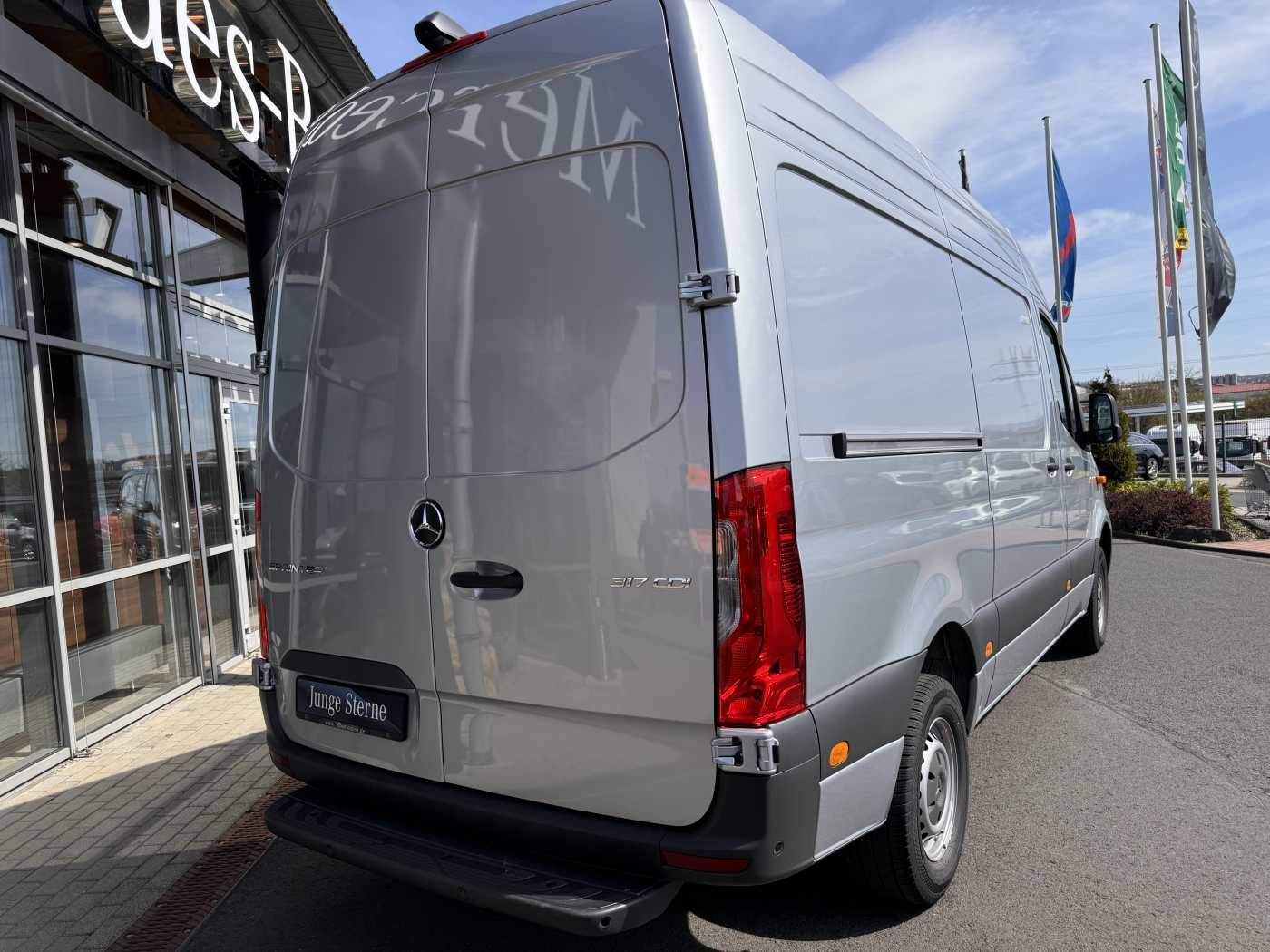 Fahrzeugabbildung Mercedes-Benz Sprinter 317 CDI 3665 Klima Kamera MBUX Schwing