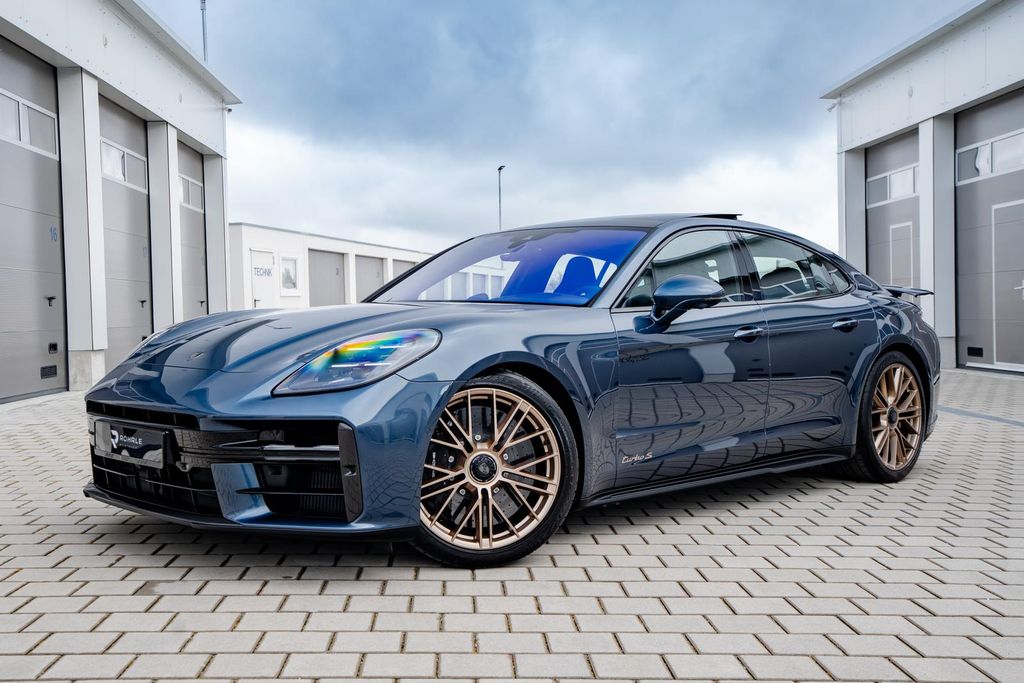 Image of Porsche Panamera