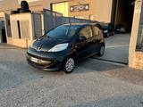 Peugeot 107 1.0 68CV 3p. Plaisir 2Tronic AUTOMAT - Peugeot 107 mit Halbautomatikschaltung