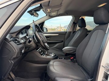 BMW 218 Active Tourer - 12