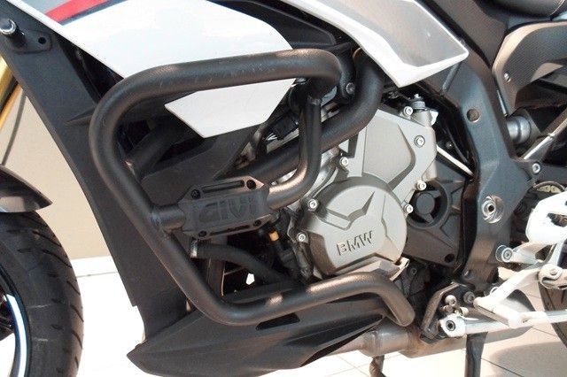 Fahrzeugabbildung BMW S1000XR mit Seitenkoffern