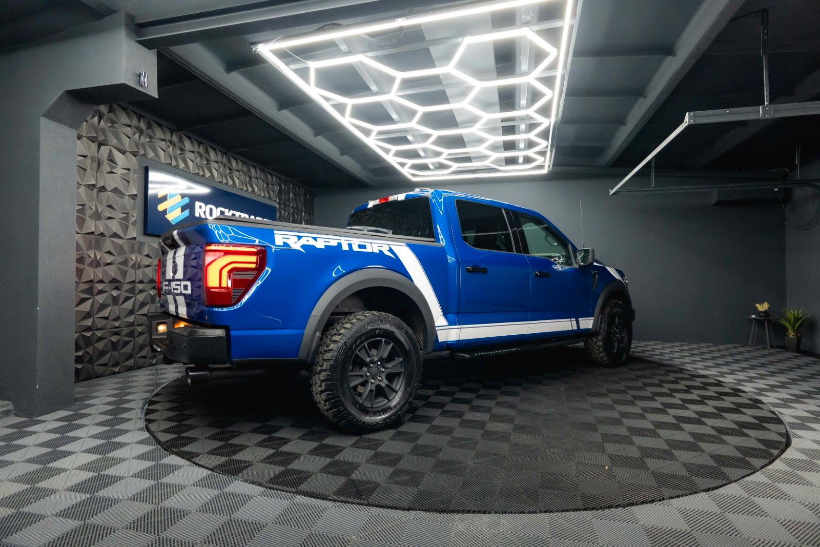 Fahrzeugabbildung Ford F150 5.0L V8 4x4 Offroad SuperCrew RAPTOR 1.Hand