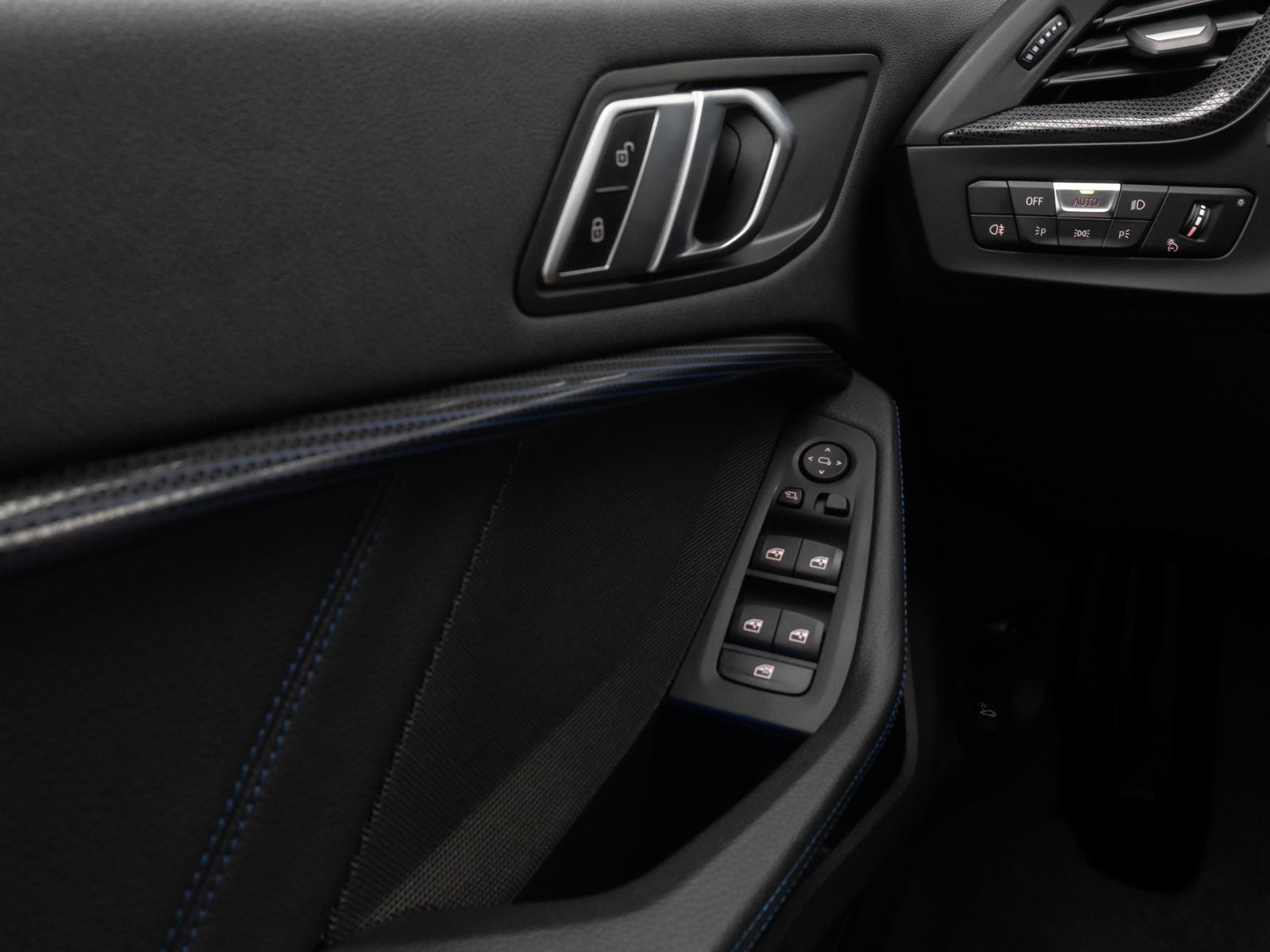 BMW M135i xD HUD DAB H/K Komfort 19" Lenkradheizung