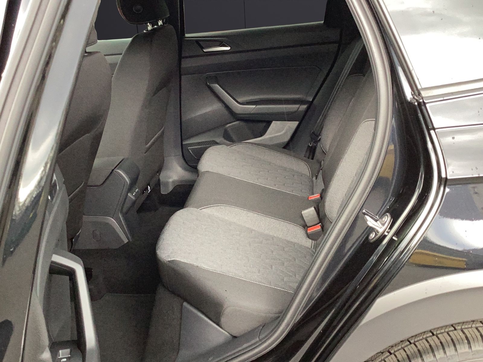 Fahrzeugabbildung Volkswagen Taigo DSG Matrix ACC Kamera
