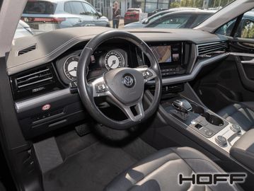 Volkswagen Touareg - 4