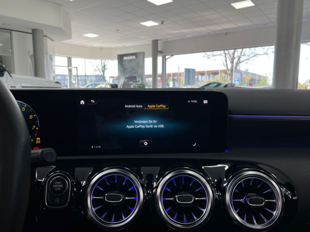 Mercedes-Benz A 45 AMG 4Matic PANO*BURMESTER*HUD*360°*DRIVERS*
