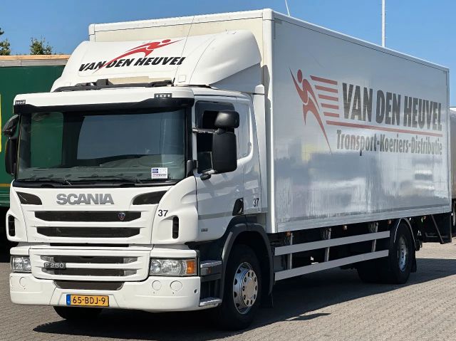 Scania P250 4x2 Gesloten Bakwagen / Euro 6 / Laadklep /