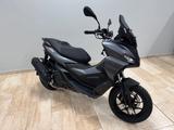 Aprilia SR GT 200 E5+ ANGEBOT BLACK FRIDAY - ROLLER VON 126 BIS 250 CCM