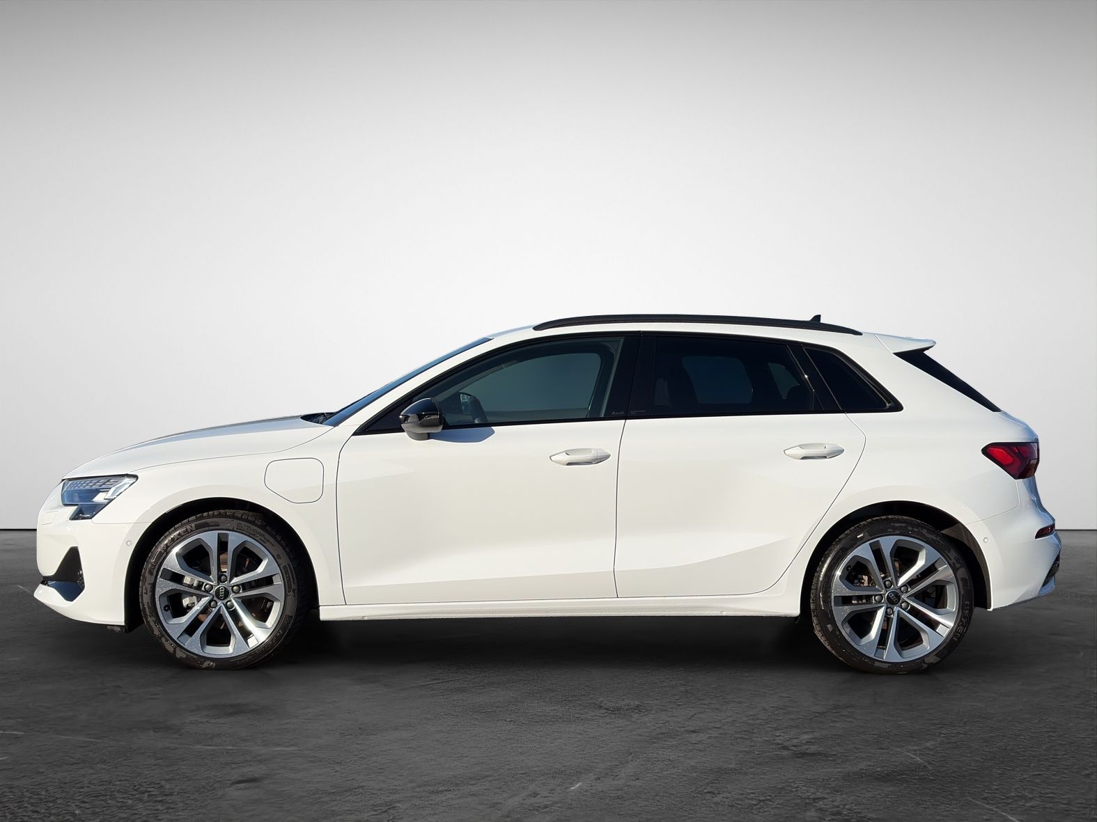 Audi A3 Sportback 40 TFSI e S tronic advanced  AHK St imagem 3