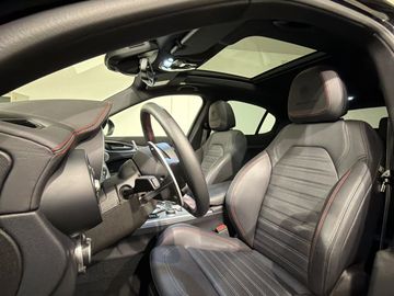 Alfa-Romeo Stelvio - 2