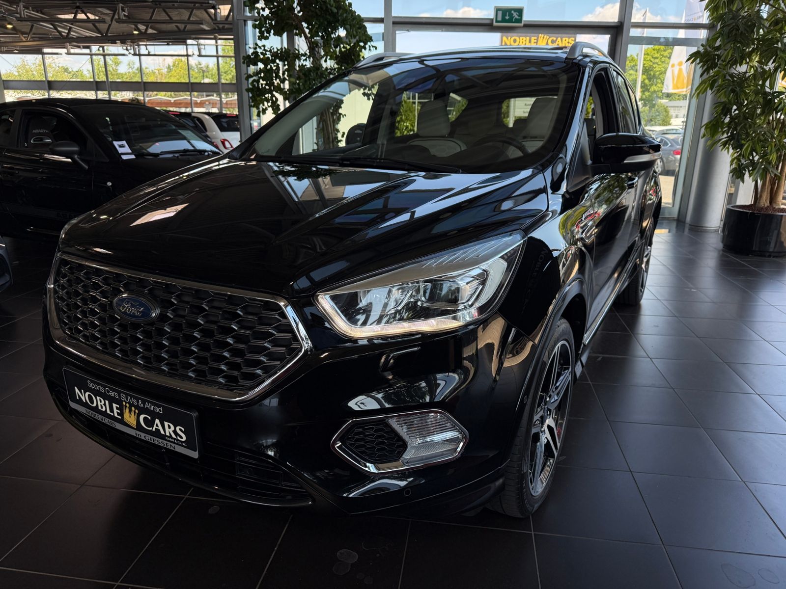 Fahrzeugabbildung Ford Kuga Vignale Allrad PANO AHK SONY XENON