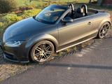 Audi TT Roadster 1.8 TFSI - S-Line, Navi, Sitzheizung - mit Benzin-Antrieb: Grau, Alcantara, Cabrio