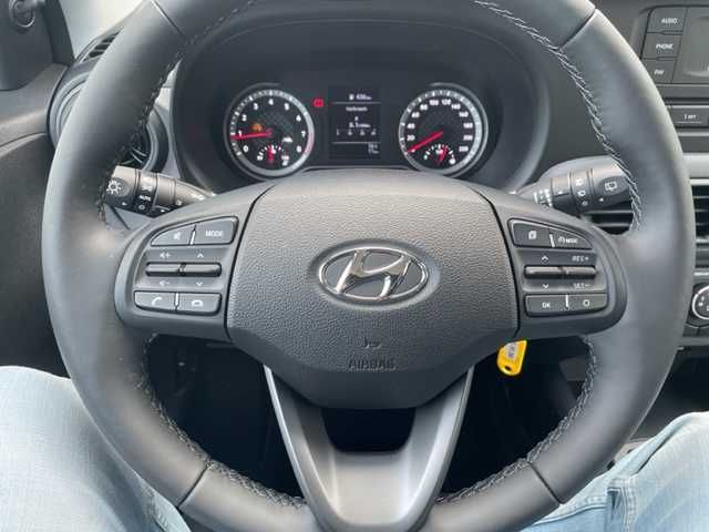 Fahrzeugabbildung Hyundai i10 1.0 Sitz + Lenkradheizung DAB+