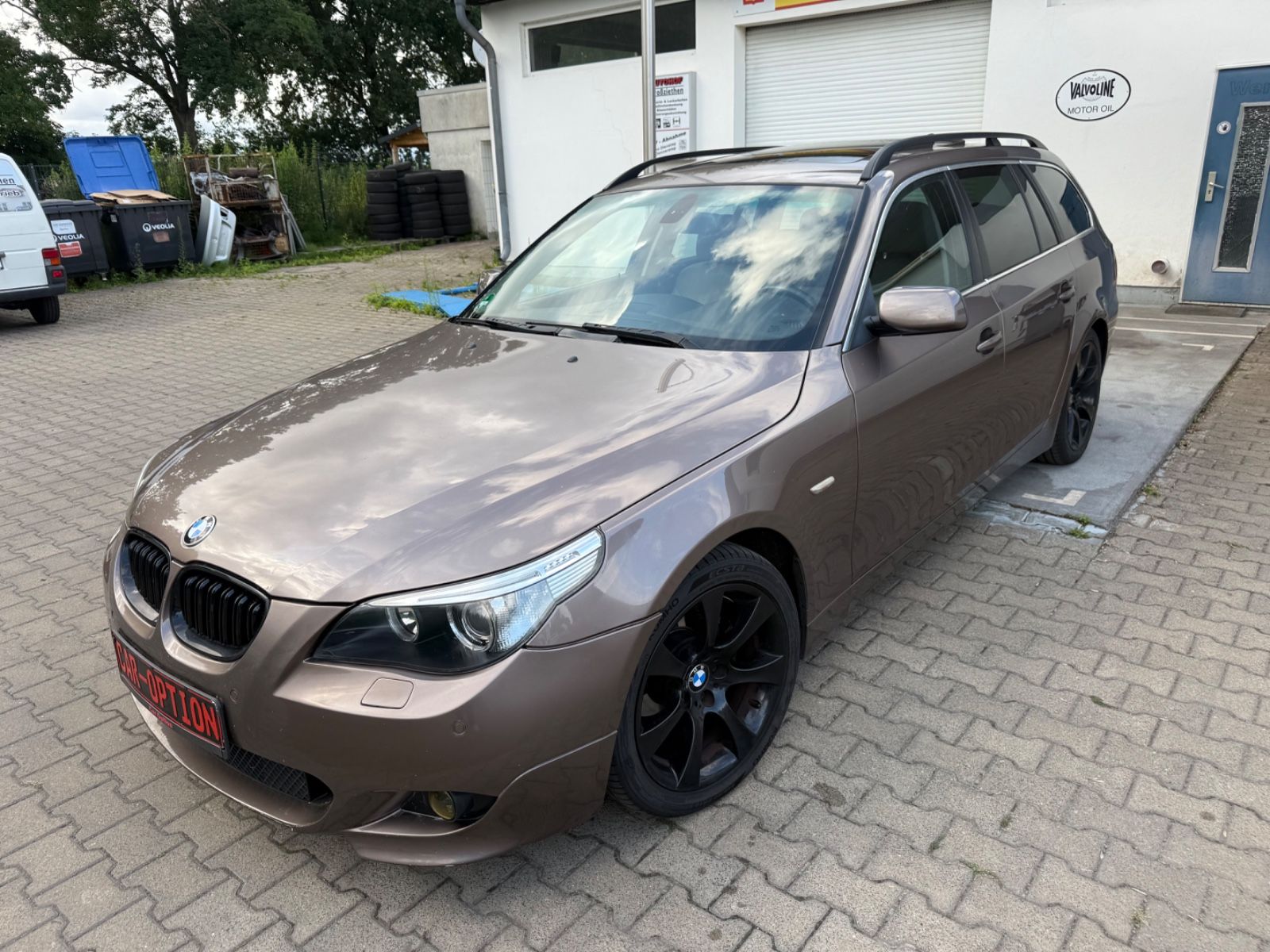 BMW BMW 530i Touring /Leder/Navi/Panorama/18 Zoll