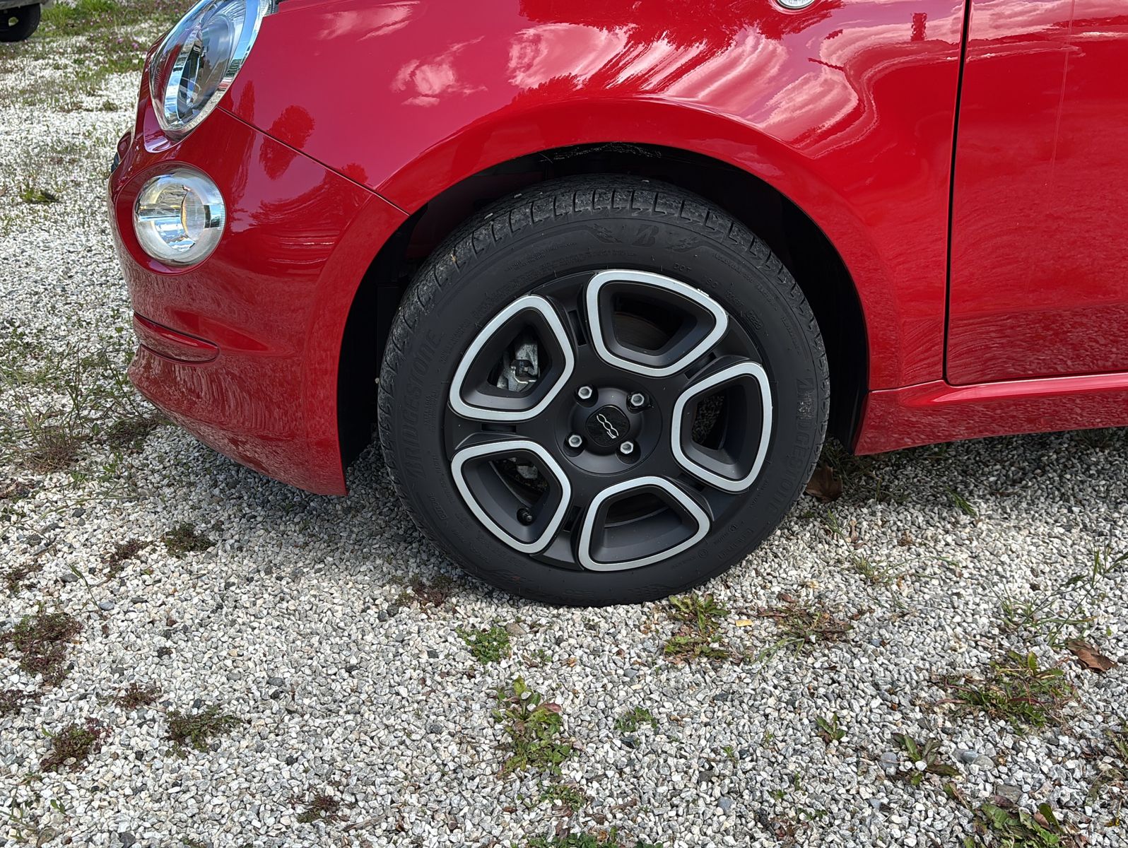 Fahrzeugabbildung Fiat 500 1.0 Hybrid Club