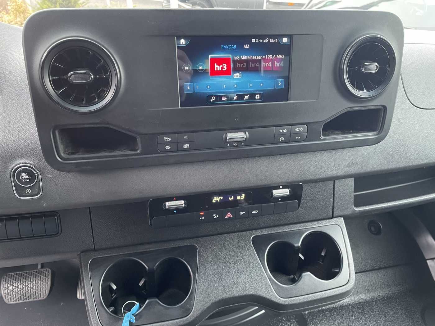 Fahrzeugabbildung Mercedes-Benz Sprinter 317 CDI DoKa/Mixto Autom AHK3,5 Klima