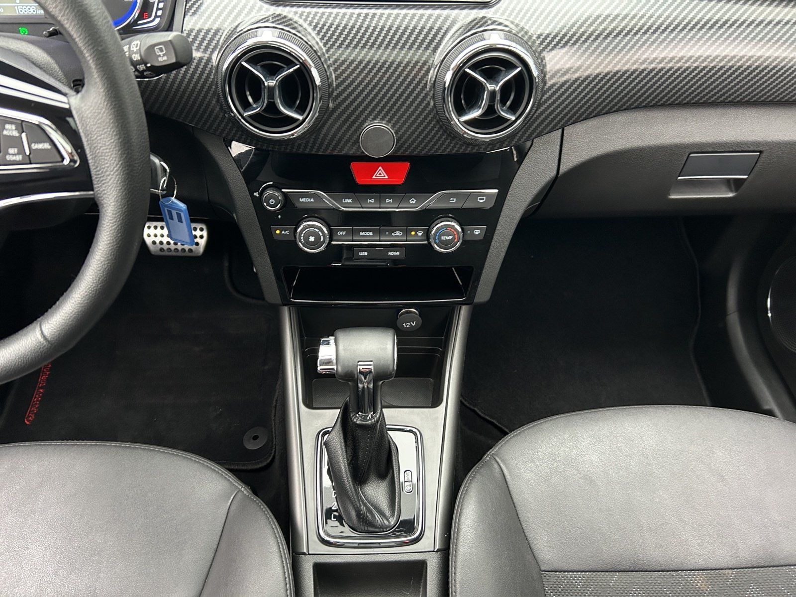 Fahrzeugabbildung BAIC Senova X25 Automatik/KLIMA/KAMERA/SCHIEBEDACH/