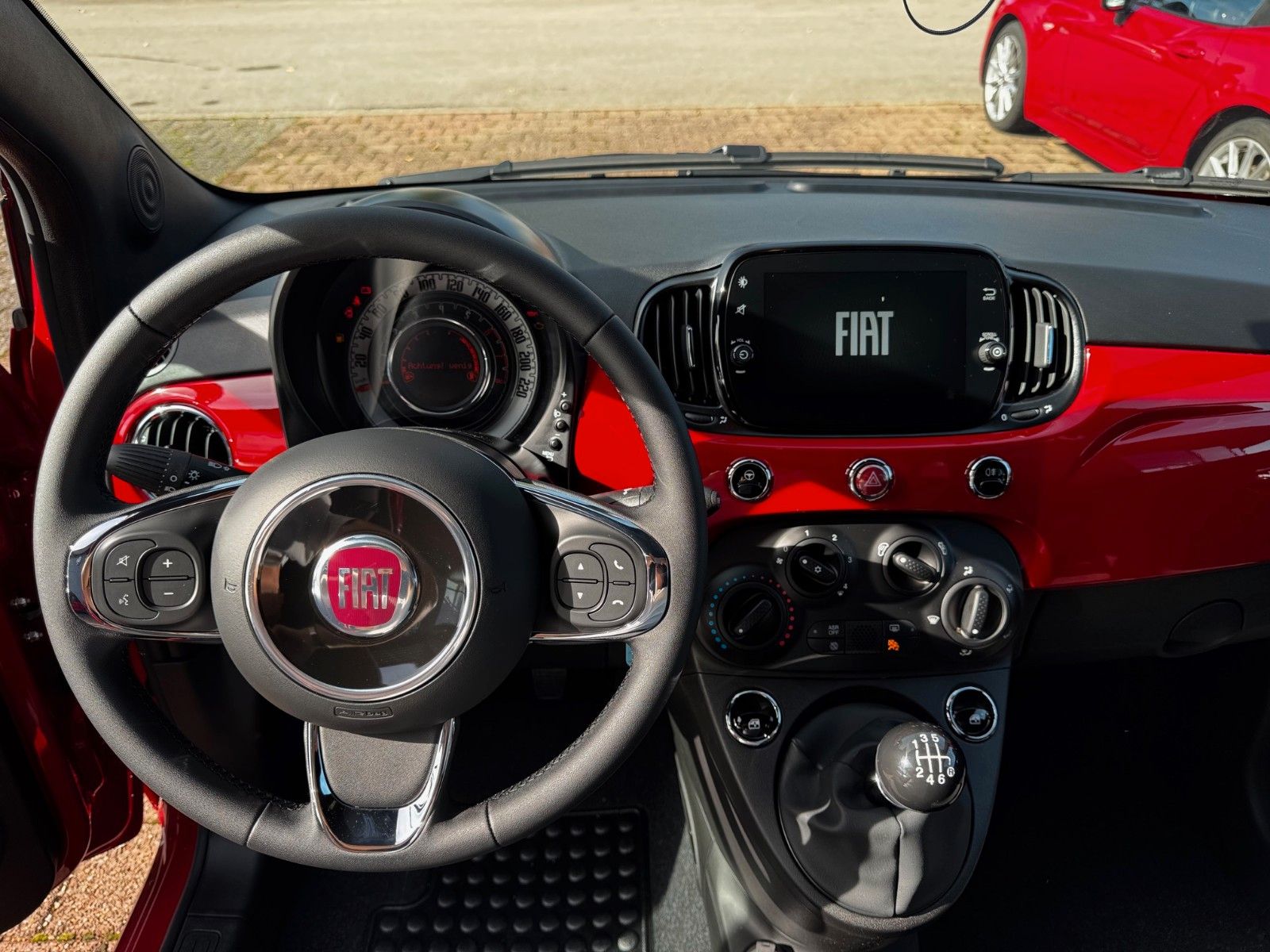 Fahrzeugabbildung Fiat 500C Cabrio Carplay Klima Tageszulassung