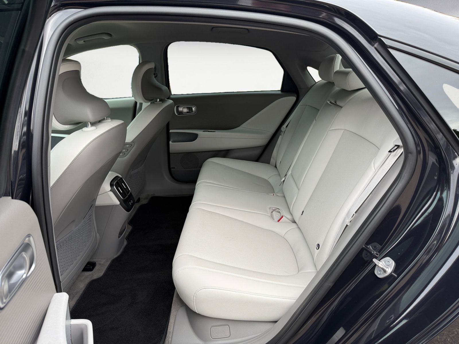 Hyundai IONIQ 6 – Bild 15