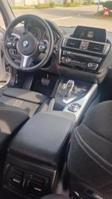 BMW 120d  Sport Line Automatik / Navi/Led/ Top Zust - BMW 120 von privat