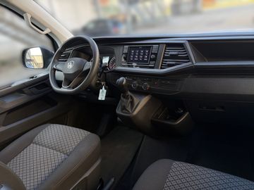 Volkswagen T6 Multivan - 10