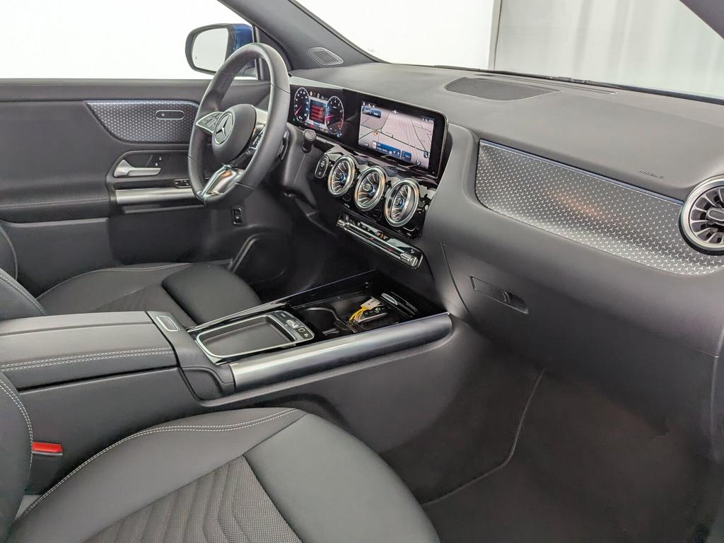 Mercedes-Benz GLA 220