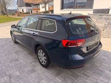 Volkswagen Passat Variant - 4