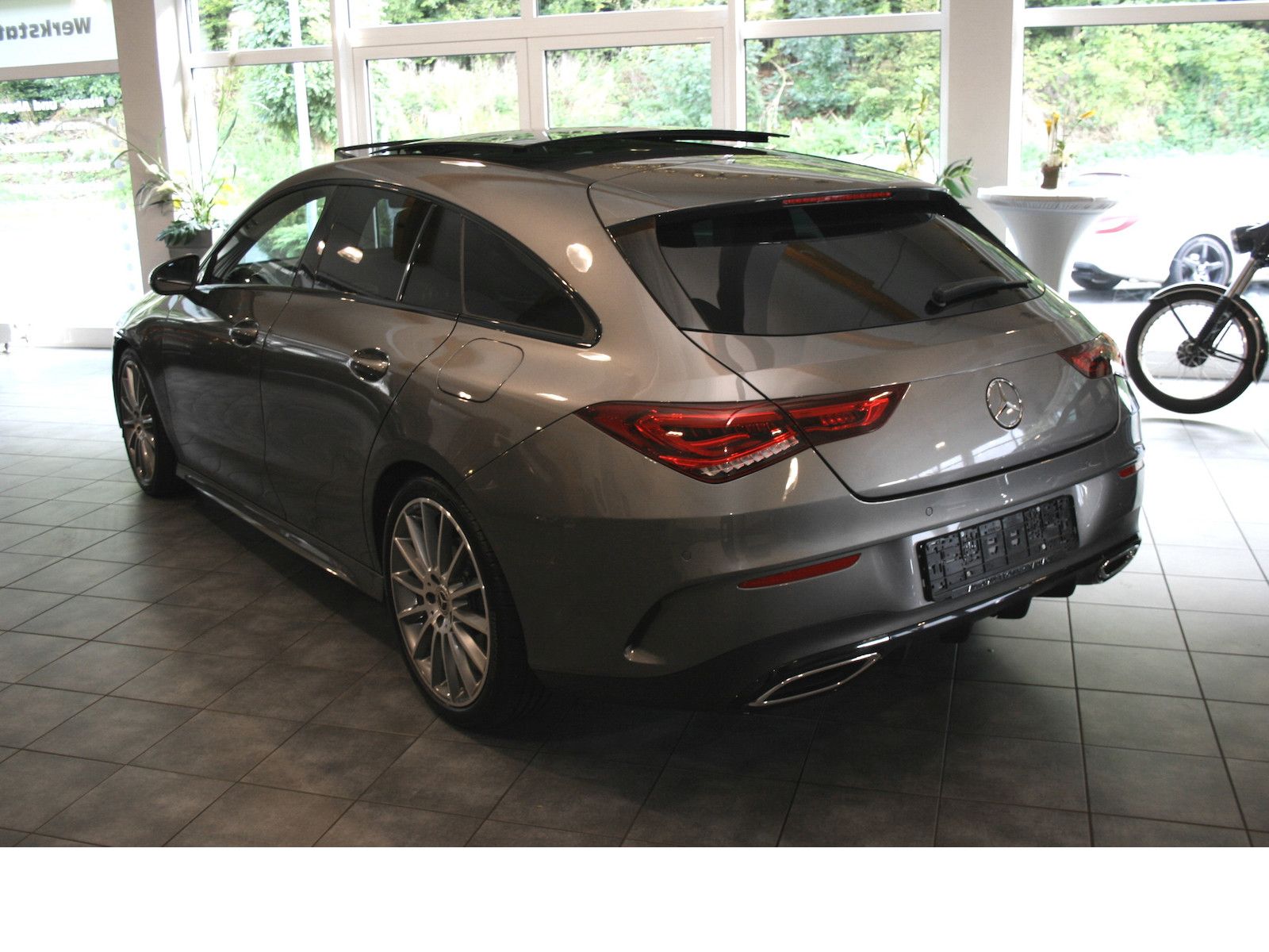 Fahrzeugabbildung Mercedes-Benz CLA 200 Shooting Brake AMG *MBUX*19 Zoll*Night*A