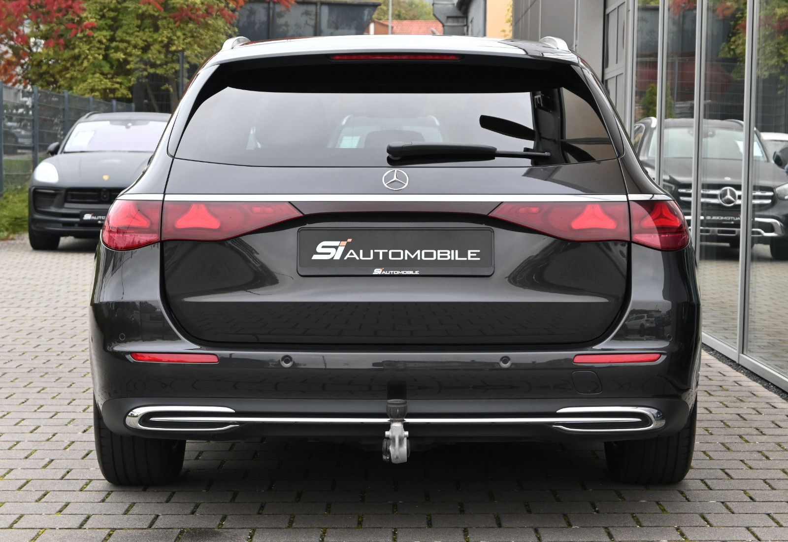 Fahrzeugabbildung Mercedes-Benz E 200 T Avantgarde °ACC°AHK°HUD°DIGITAL LIGHT°