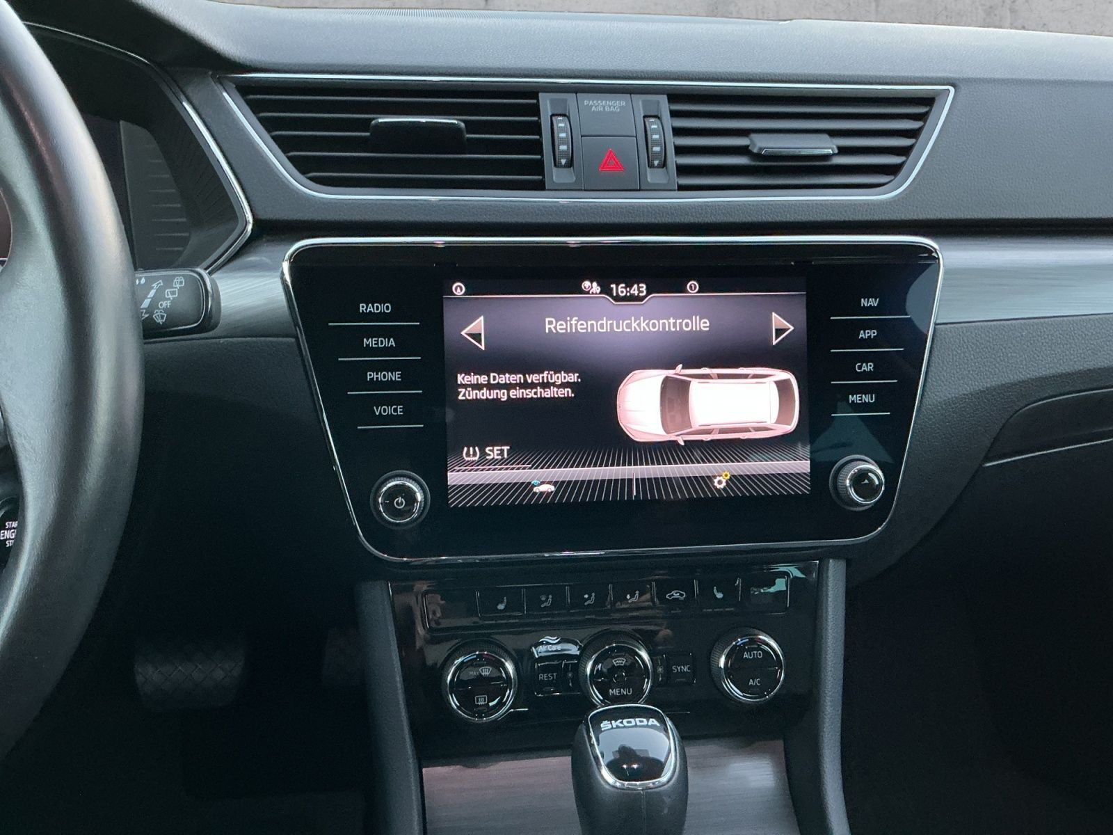 Skoda Superb - Bild 11