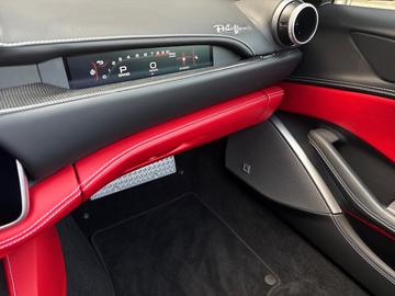 2018 Ferrari PORTOFINO — миниатюра 17
