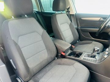Volkswagen Passat Variant - 10