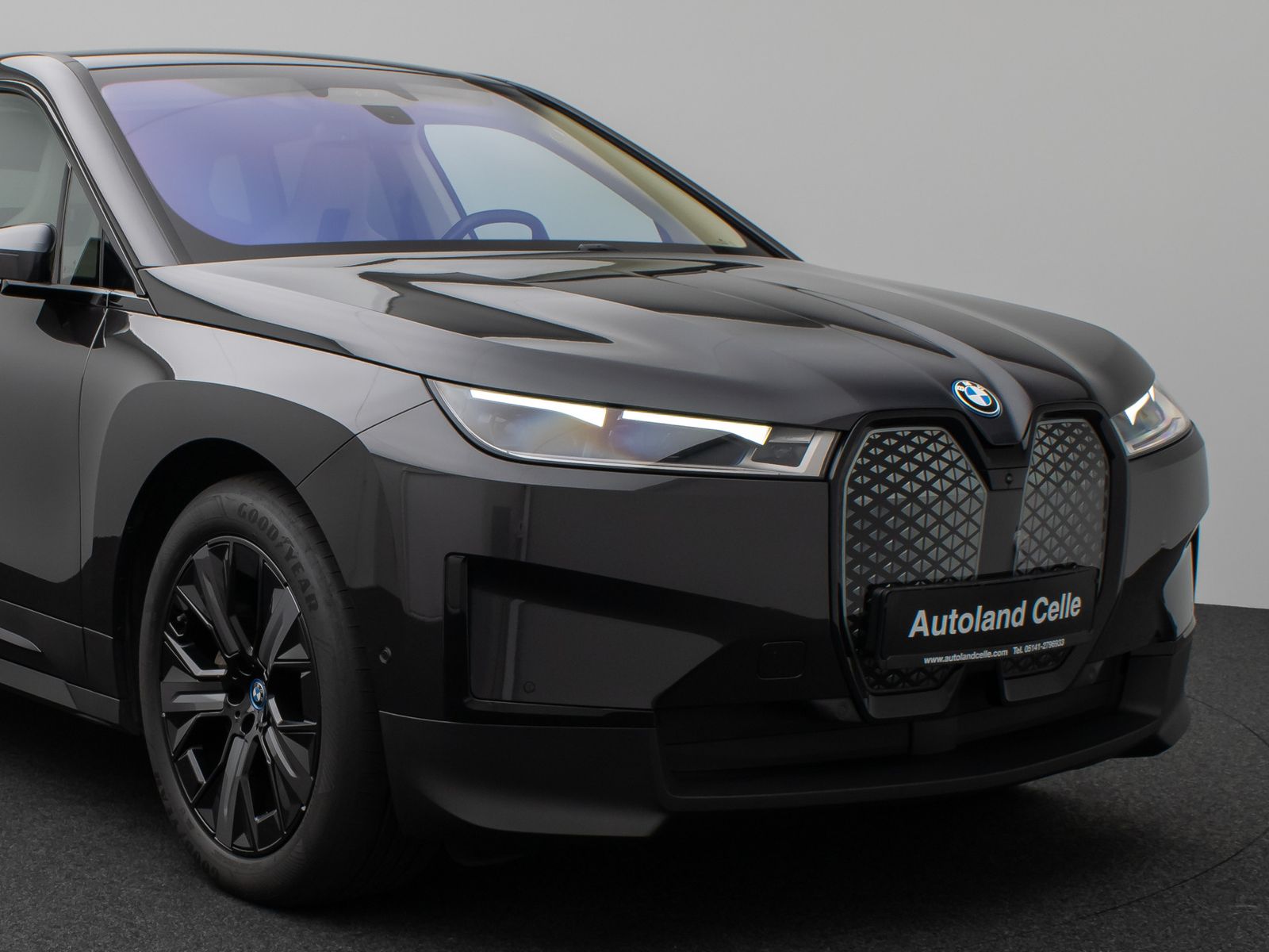 Fahrzeugabbildung BMW iX xD40 Laser 360° H/K DAB SoftCl ACC AHK 21Zoll
