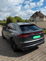 Audi SQ8 TFSI quattro tiptronic competit. pl. com... - gebrauchte Audi SQ8 aus dem Jahr 2023