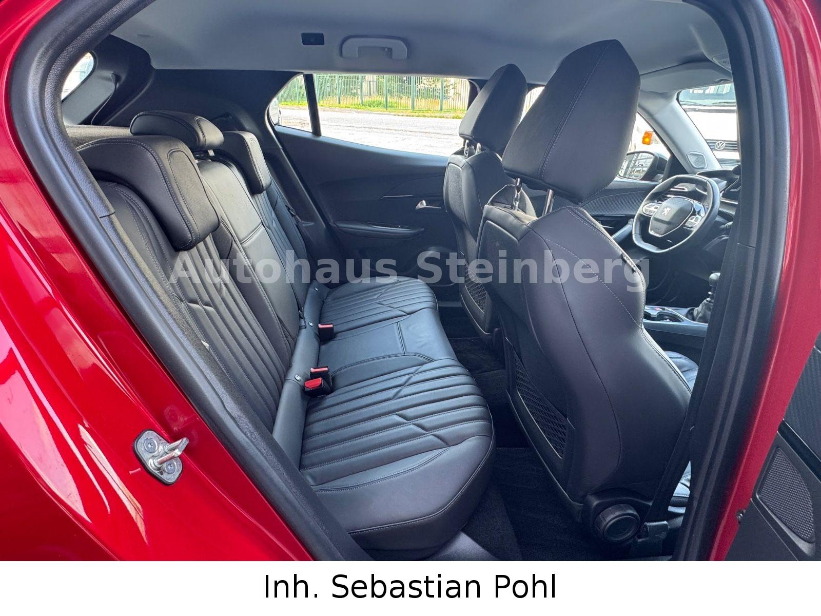 Peugeot 2008 Allure*LED*APP*NAVI*LEDER*1.HAND