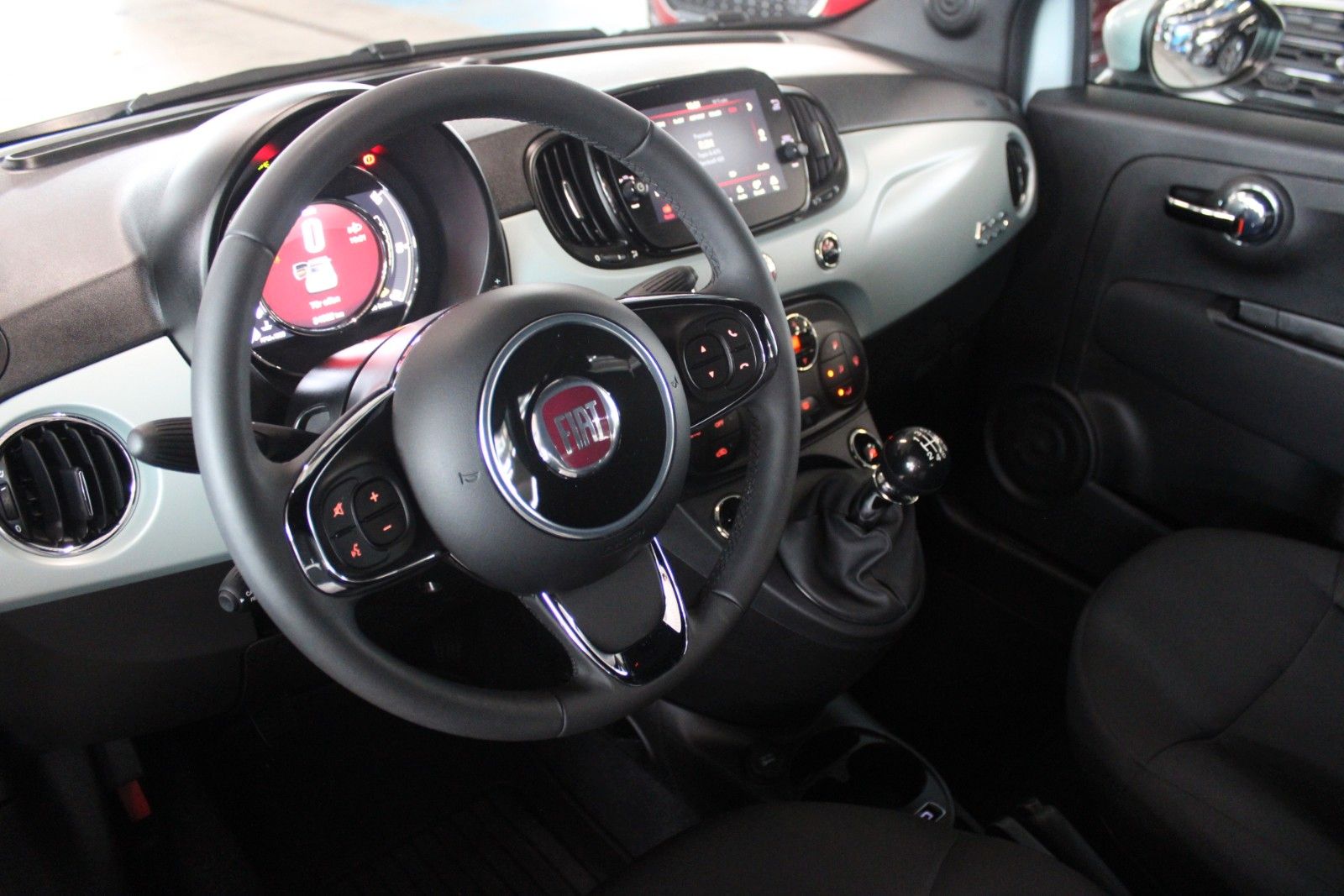 Fahrzeugabbildung Fiat 500C CABRIO Hybrid DOLCEVITA DAB PDC APP LINK