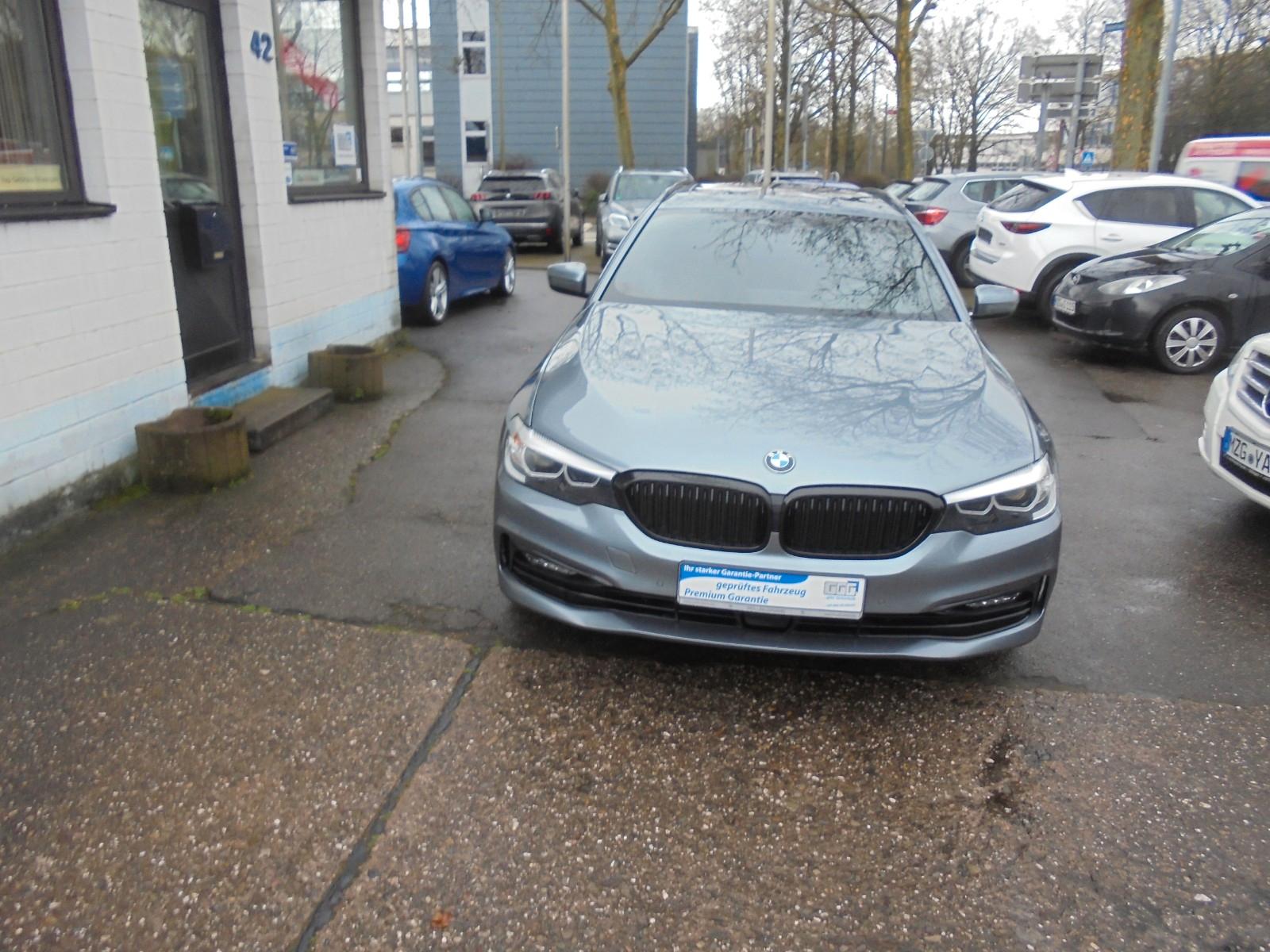 BMW 530 dtouring xDrive Sport Line"NAVI-XENON-LEDER"