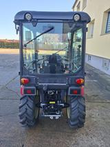 Andere Allrad Traktor Winterdienst - Traktor