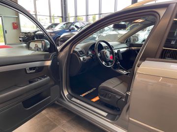 Audi A4 Avant 3.0 TDI quattro *NAVI*BI-XENON*TEMPOMAT