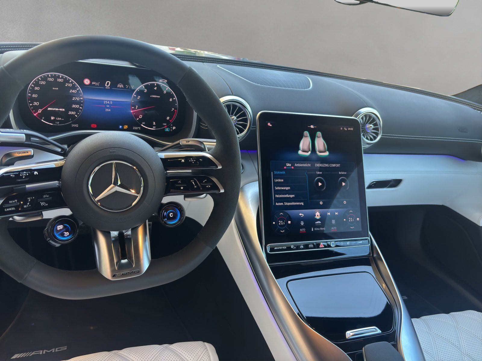 Fahrzeugabbildung Mercedes-Benz SL 55 AMG 4M Aero Distro+ PerfSitz Burme KERAMIK