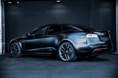 TESLA Model S PLAID - Yoke - Satin Black Matt - 1020PS